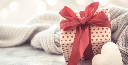 Blog image valentine chocolate gifts with a bow