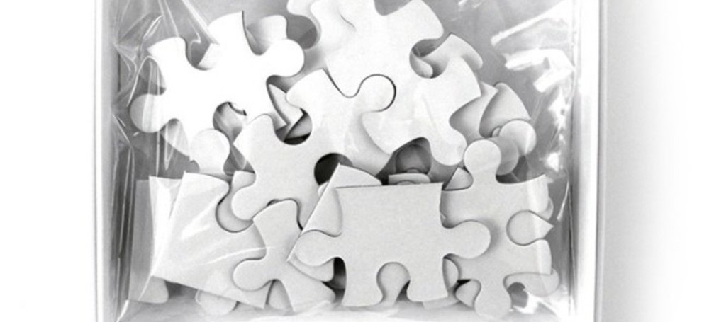 Witte puzzelstukjes