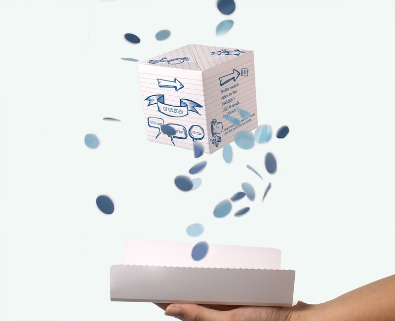 Een uniek geboortekaartje in de vorm van een out of the box springkubus