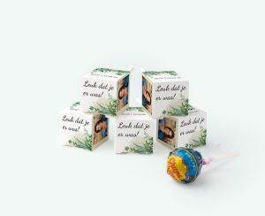 Printed lollipop boxes with your own design used as thank-you gifts