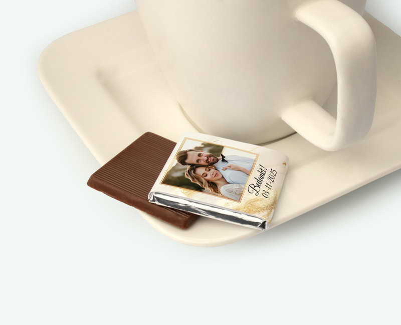 mini chocolaatjes bedrukt met naam als trouwbedankje