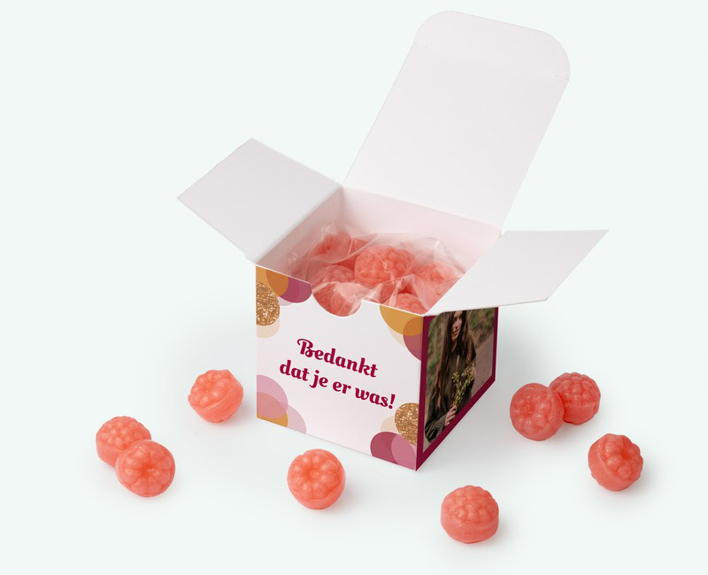 Printed box filled with sweets used as a thank-you gift