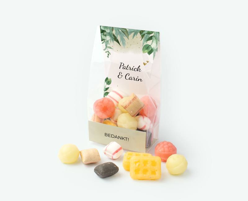 Printed candy bag with your own design presented with sweets